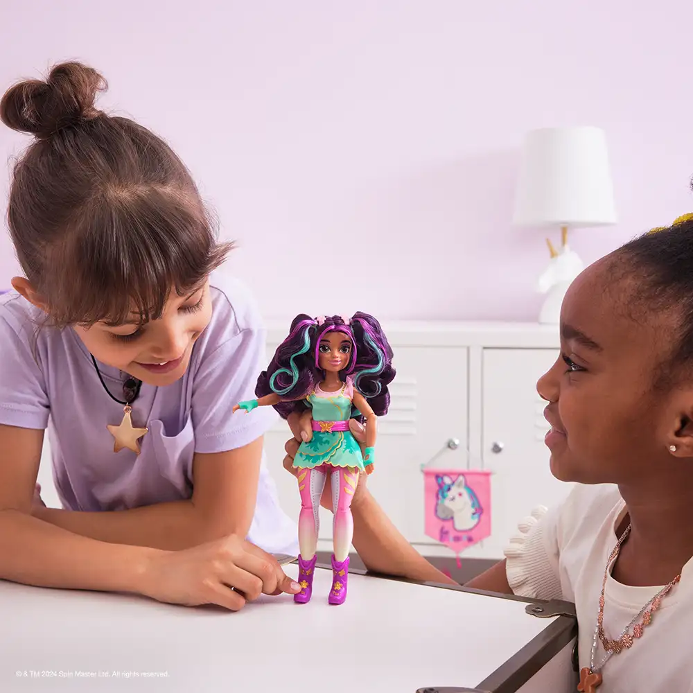 Unicorn Academy | Muñeca Fashion Doll | slide 10