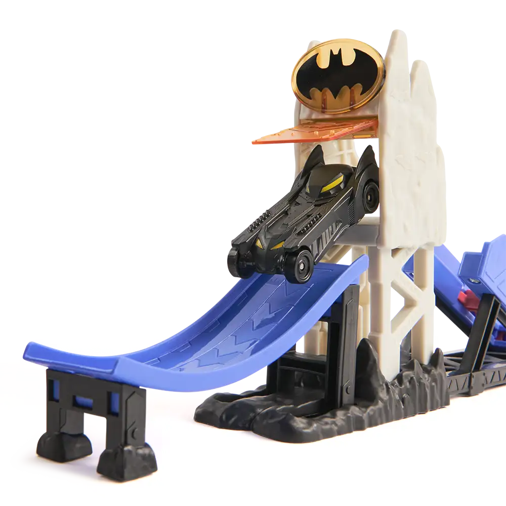 Batman | Playset Rampa y Batimóvil | slide 5
