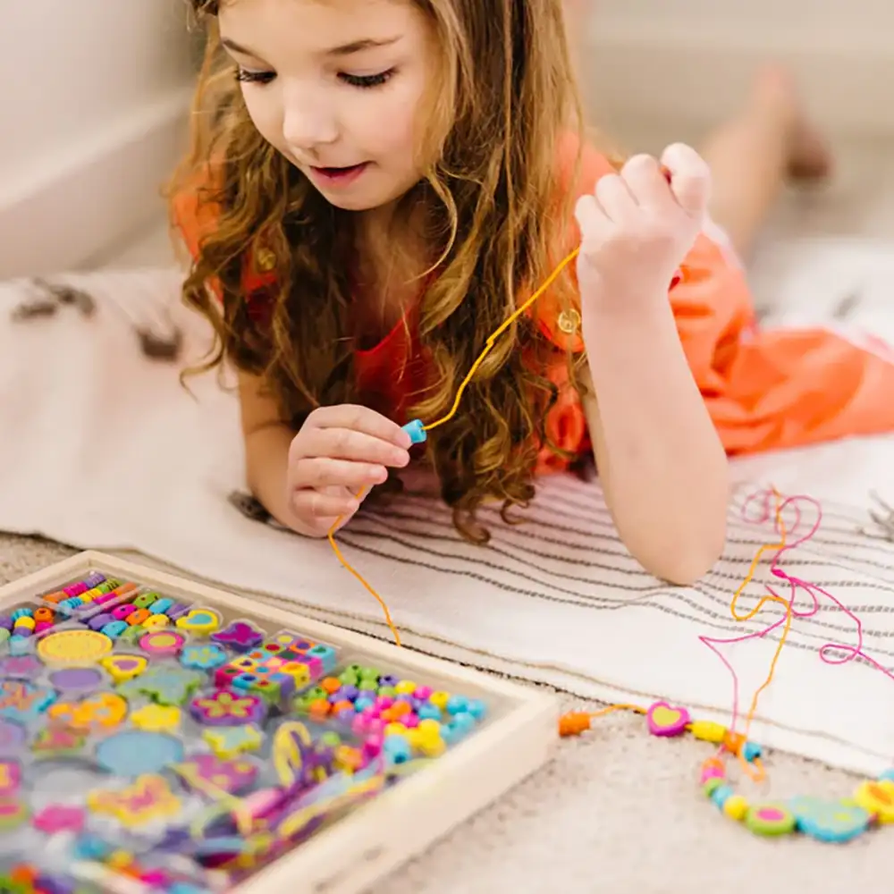 Melissa & Doug | Playset Bead Bouquet | slide 5