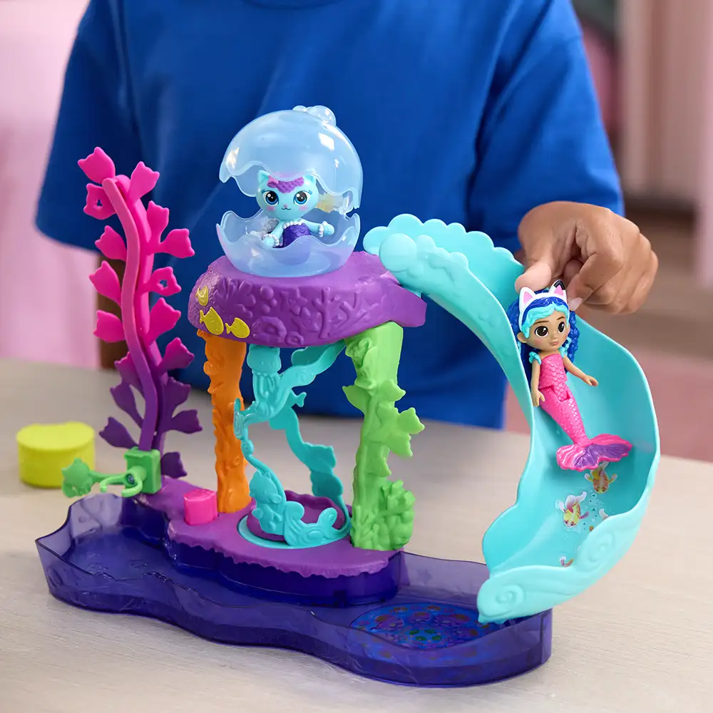La Casa de Muñecas de Gabby | Playset Aquarium | slide 8