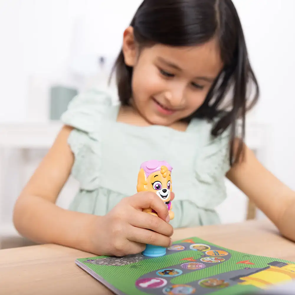 Melissa & Doug | Sticker Wow Paw Patrol Skye | slide 2