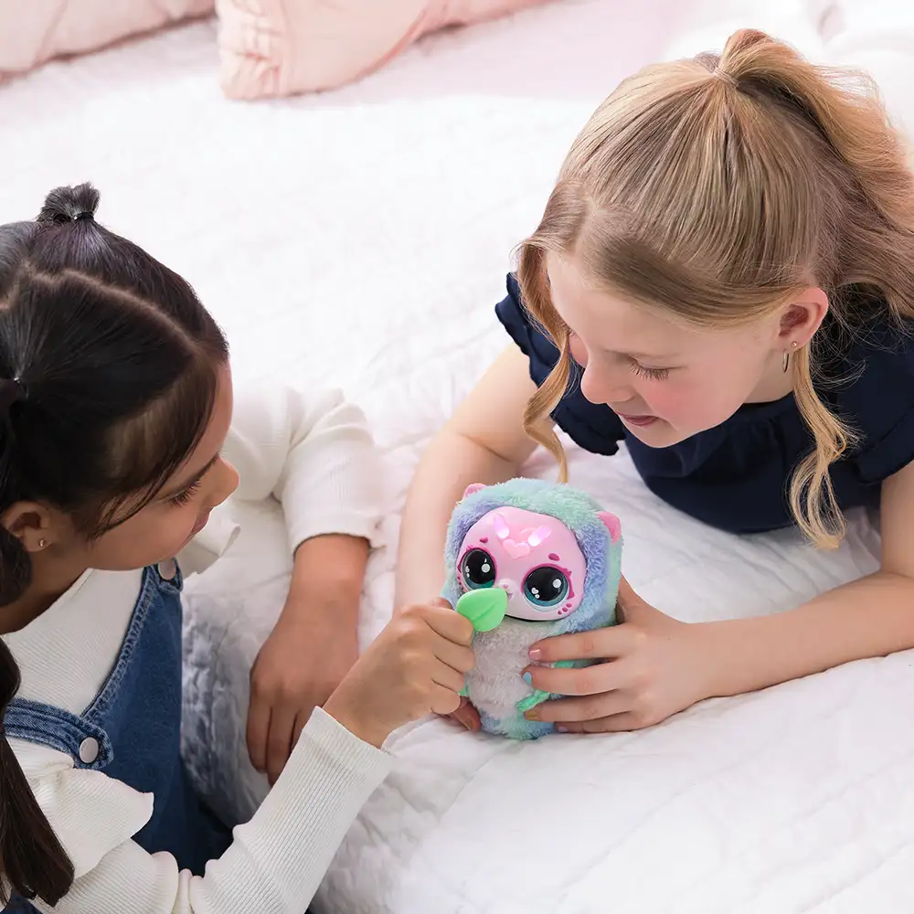 Hatchimals | Bloomables Kitty Fly Mascota Interactiva | slide 2